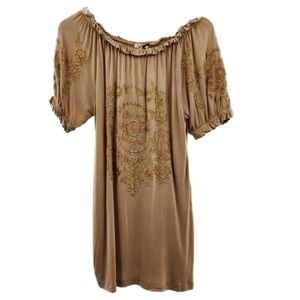 Solitare Tan Embroided Off The Shoulder Tshirt Womens Size Medium
